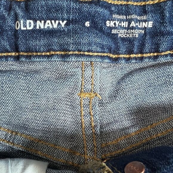 Old Navy high rise cut off style jean shorts size 6 - Picture 7 of 11